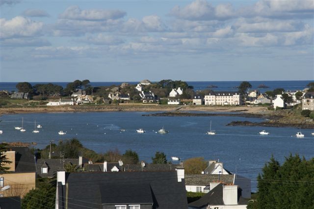 Diben Port in Plougasnou